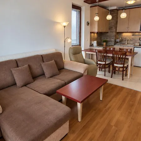 1-Bedroom Apartment Amazing Mountain View&5 Min Walk To Gondola Διαμέρισμα